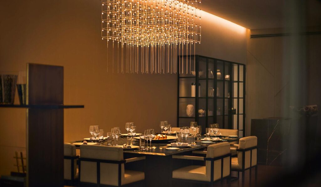 Oberoi Three Sixty West South Mumbai - Luxury Flats in Worli 1 orl 360West project detail 360 PDP Hero banner TSW DiningTable 6391FW 1366x796px 240323 D 2